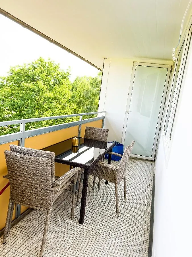 Messe-Apartment Fuer 5 Gaeste Mit Balkon Und Lift Ганновер Германия